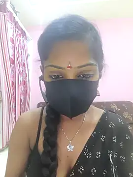 Snapshot of mounika26 chatting on September 27, 2025, 6:18 am mounika26 online show from September 27, 2025, 6:18 am