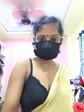 Snapshot of mounika26 chatting on October 4, 2025, 5:44 pm mounika26 online show from October 4, 2025, 5:44 pm