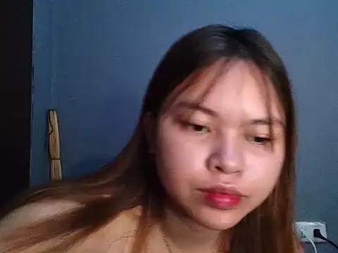 nanagrl online show from September 19, 2025, 4:40 pm