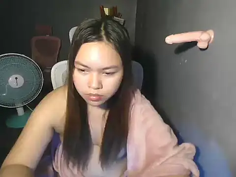 nanagrl online show from October 13, 2025, 5:40 am