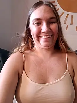 Snapshot of KisaVixen chatting on October 23, 2025, 12:15 pm KisaVixen online show from October 23, 2025, 12:15 pm