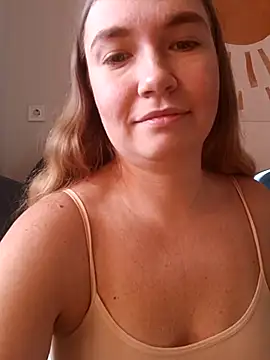 Snapshot of KisaVixen chatting on October 25, 2025, 6:54 am KisaVixen online show from October 25, 2025, 6:54 am