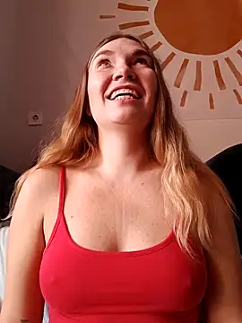 Snapshot of KisaVixen chatting on November 26, 2025, 9:32 am KisaVixen online show from November 26, 2025, 9:32 am