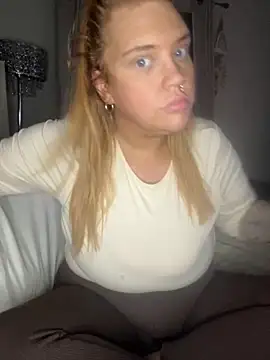 Snapshot of MysteriousMylaX chatting on November 13, 2025, 5:12 pm MysteriousMylaX online show from November 13, 2025, 5:12 pm