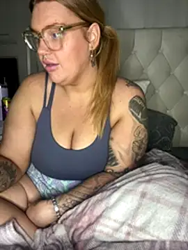 Snapshot of MysteriousMylaX chatting on December 14, 2025, 3:50 pm MysteriousMylaX online show from December 14, 2025, 3:50 pm