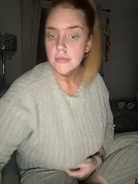 Snapshot of MysteriousMylaX chatting on December 19, 2025, 6:15 pm MysteriousMylaX online show from December 19, 2025, 6:15 pm