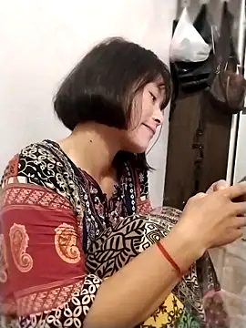 linda bae00 online show from October 20, 2025, 2:17 pm