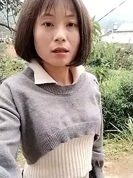 linda bae00 online show from January 10, 2026, 8:27 am