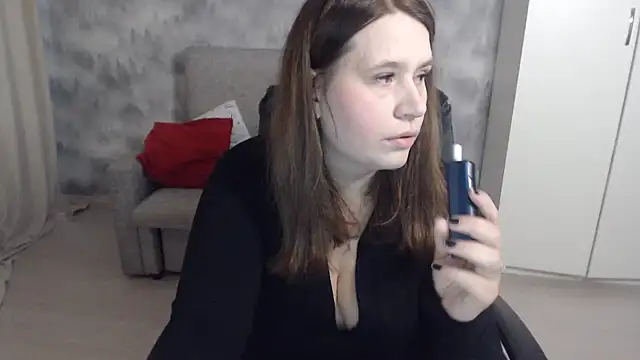 Snapshot of AdelinaLawson chatting on December 3, 2025, 8:12 am AdelinaLawson online show from December 3, 2025, 8:12 am