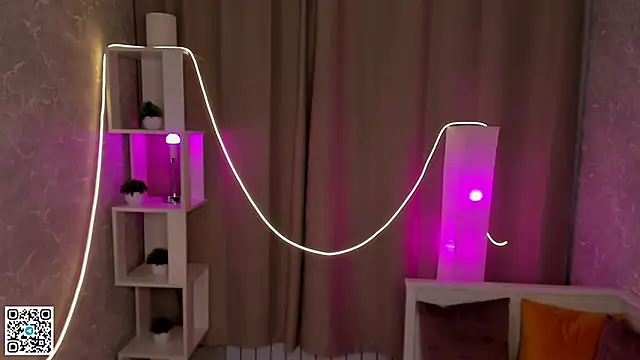 AlberthaEscue online show from November 22, 2025, 4:11 am