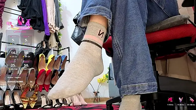 Snapshot of candy_conrad chatting on January 11, 2026, 11:37 am candy conrad online show from January 11, 2026, 11:37 am