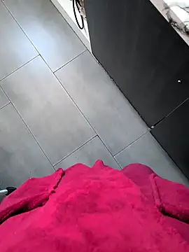 Snapshot of xxxfeo chatting on November 18, 2025, 2:10 pm xxxfeo online show from November 18, 2025, 2:10 pm