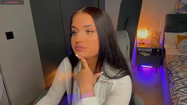 mygoddesshecate online show from June 17, 2026, 6:38 am