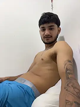 Snapshot of Nas-z09 chatting on October 26, 2025, 5:24 am Nas-z09 online show from October 26, 2025, 5:24 am