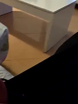 Snapshot of t-dog26 chatting on February 17, 2026, 6:43 am t-dog26 online show from February 17, 2026, 6:43 am