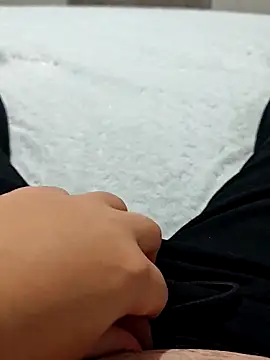 Snapshot of t-dog26 chatting on February 18, 2026, 6:31 am t-dog26 online show from February 18, 2026, 6:31 am