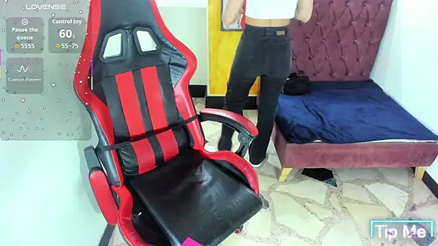 alison moon7 online show from December 18, 2025, 1:50 pm