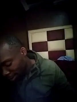 TinnyVsGiant online show from November 7, 2025, 2:17 pm