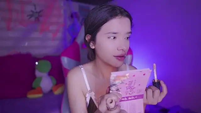 Snapshot of Lana_Dreams_ chatting on October 31, 2025, 11:17 pm Lana Dreams online show from October 31, 2025, 11:17 pm