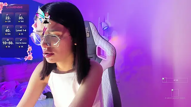 Snapshot of Lana_Dreams_ chatting on November 21, 2025, 10:41 pm Lana Dreams online show from November 21, 2025, 10:41 pm