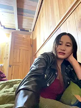 phungtiti online show from December 17, 2025, 10:05 pm