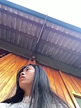 Snapshot of EmLy02 chatting on December 21, 2025, 12:40 am EmLy02 online show from December 21, 2025, 12:40 am