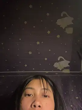 Snapshot of EmLy02 chatting on January 13, 2026, 1:27 pm EmLy02 online show from January 13, 2026, 1:27 pm