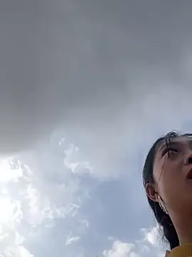 Snapshot of EmLy02 chatting on March 1, 2026, 1:29 am EmLy02 online show from March 1, 2026, 1:29 am