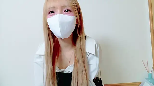 Amanatsu Himena online show from April 9, 2026, 11:48 am