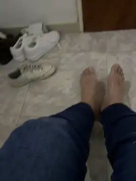 Snapshot of Diabloproducciones chatting on November 25, 2025, 10:43 pm Diabloproducciones online show from November 25, 2025, 10:43 pm