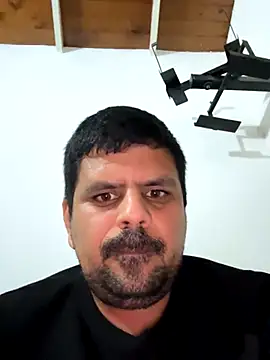 Snapshot of Diabloproducciones chatting on December 19, 2025, 1:23 am Diabloproducciones online show from December 19, 2025, 1:23 am