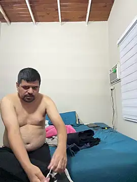 Snapshot of Diabloproducciones chatting on March 3, 2026, 11:05 am Diabloproducciones online show from March 3, 2026, 11:05 am