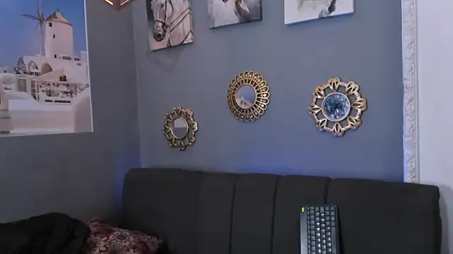 nicolai drake online show from November 14, 2025, 3:38 am