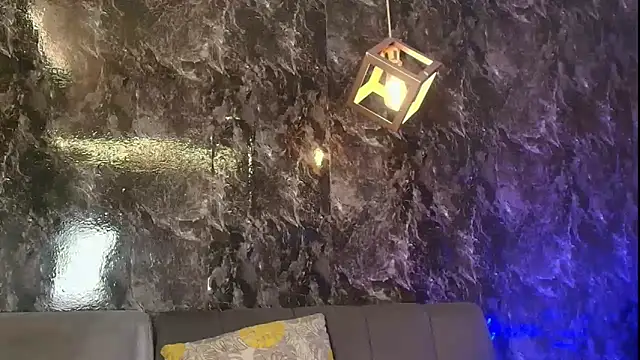 nicolai drake online show from November 20, 2025, 4:01 am