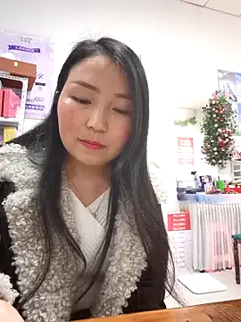 Snapshot of lingling5200 chatting on March 6, 2026, 6:32 am lingling5200 online show from March 6, 2026, 6:32 am