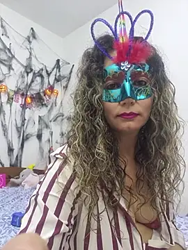 Snapshot of Nina_vallon chatting on October 25, 2025, 10:45 am Nina vallon online show from October 25, 2025, 10:45 am