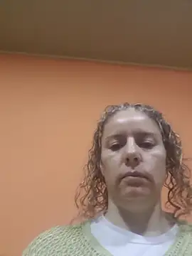 Snapshot of Nina_vallon chatting on November 19, 2025, 10:59 am Nina vallon online show from November 19, 2025, 10:59 am