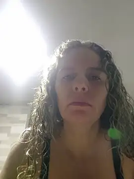 Snapshot of Nina_vallon chatting on November 29, 2025, 10:18 am Nina vallon online show from November 29, 2025, 10:18 am