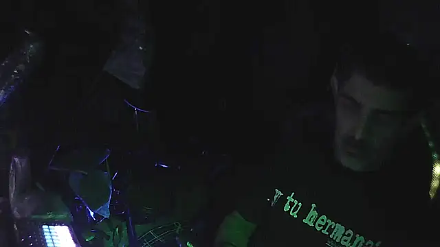 Snapshot of Rod_Contreras_ARG chatting on November 7, 2025, 5:51 am Rod Contreras ARG online show from November 7, 2025, 5:51 am