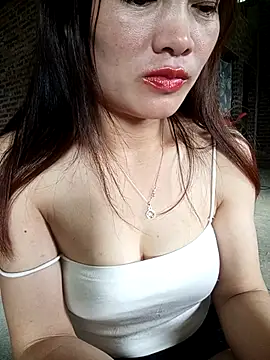 Snapshot of Findongg chatting on September 24, 2025, 2:04 am Findongg online show from September 24, 2025, 2:04 am