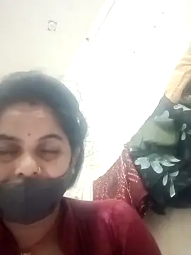 JULEE-740 online show from October 31, 2025, 8:32 pm