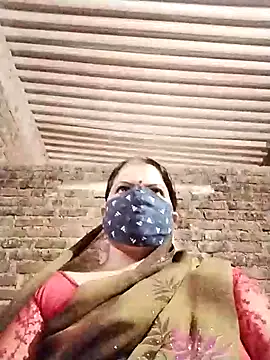 Snapshot of Rajnee33A chatting on November 4, 2025, 11:20 am Rajnee33A online show from November 4, 2025, 11:20 am