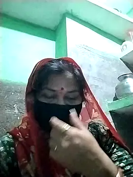 Rajnee33A online show from April 14, 2026, 12:27 am