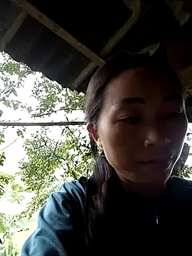 lucybaby00 online show from September 9, 2025, 2:33 am