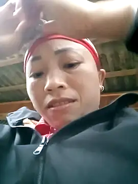 lucybaby00 online show from December 23, 2025, 10:02 am