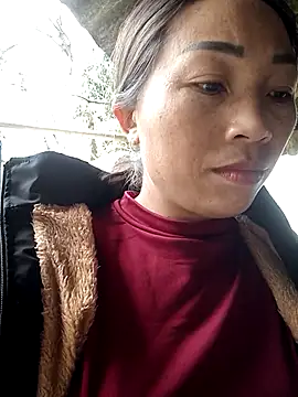 lucybaby00 online show from February 14, 2026, 8:11 am