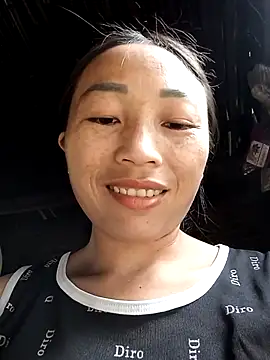 lucybaby00 online show from April 10, 2026, 5:23 am