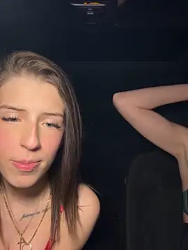 Snapshot of emilypeperoni chatting on March 4, 2026, 6:25 pm emilypeperoni online show from March 4, 2026, 6:25 pm