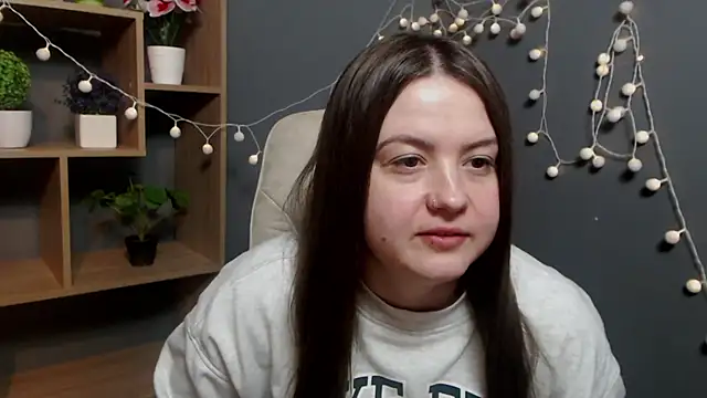 Snapshot of MavkaCute chatting on February 6, 2026, 7:17 pm MavkaCute online show from February 6, 2026, 7:17 pm