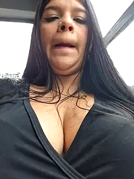 Snapshot of Eiimy_pretty chatting on October 18, 2025, 7:14 pm Eiimy pretty online show from October 18, 2025, 7:14 pm